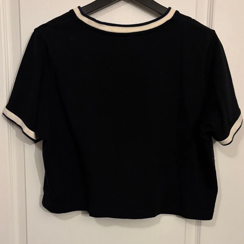 Nike Black Crop Top with White Logo - Picture 3 of 3
